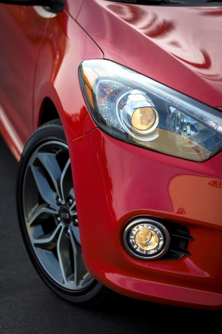  Kia Forte Koup 2014 года  (фото 11 из 17)
